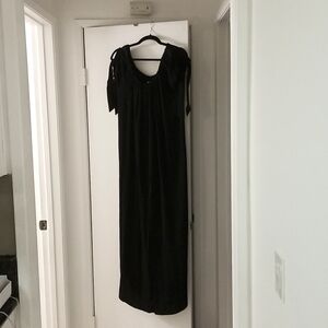 Flynn Skye Made in USA Black Off the Shoulder Tie Up sleeves Maxi Dress Size M